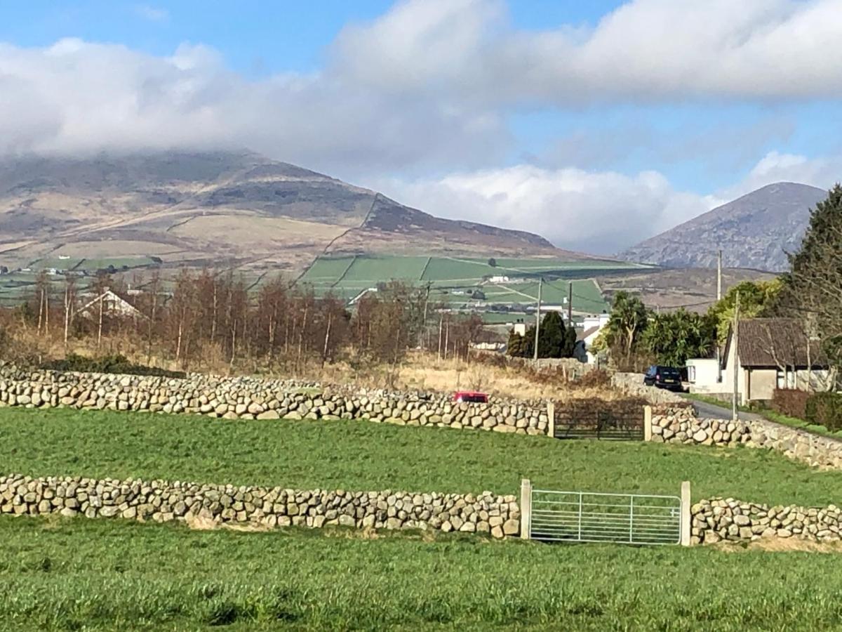 Moneydarragh Cottage With Uninterrupted Mountain And Sea Views- Hot Tub Available For Hire Annalong Extérieur photo