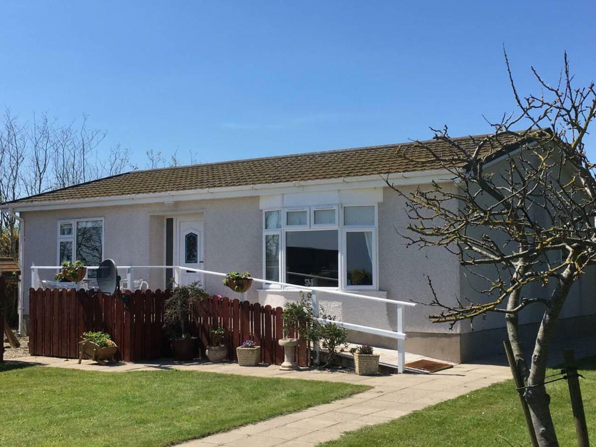 Moneydarragh Cottage With Uninterrupted Mountain And Sea Views- Hot Tub Available For Hire Annalong Extérieur photo