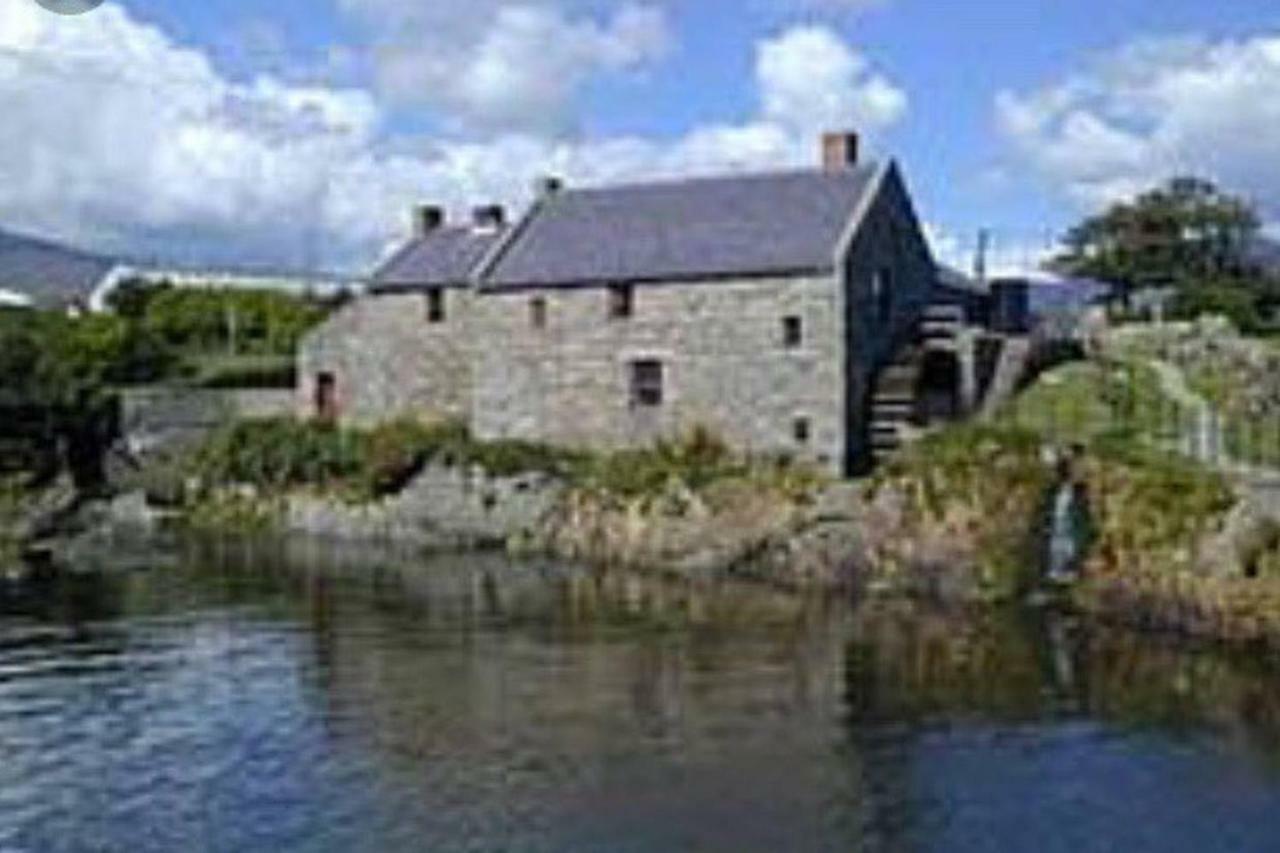 Moneydarragh Cottage With Uninterrupted Mountain And Sea Views- Hot Tub Available For Hire Annalong Extérieur photo